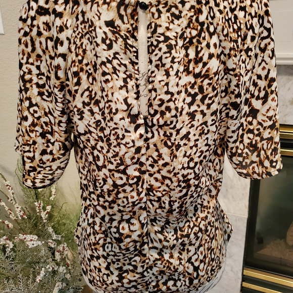 June & Hudson Leopard print tie front ss blouse - Picture 3 of 4